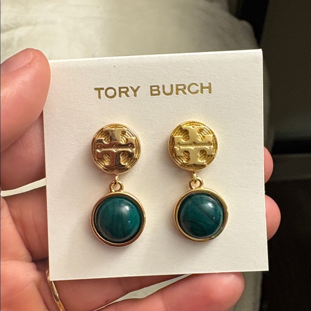 Tory Burch Gold and metal style
